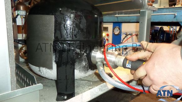 Recycling an air-conditioning compressor